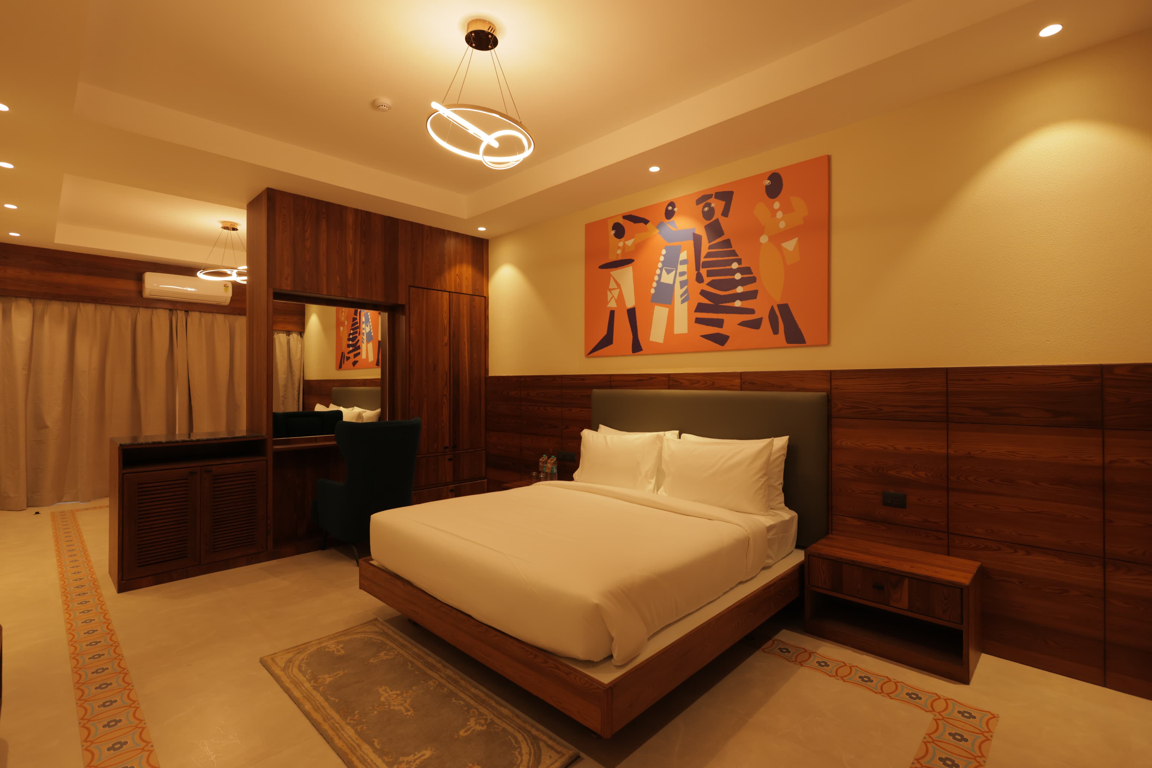 All-Suite Luxury Resort